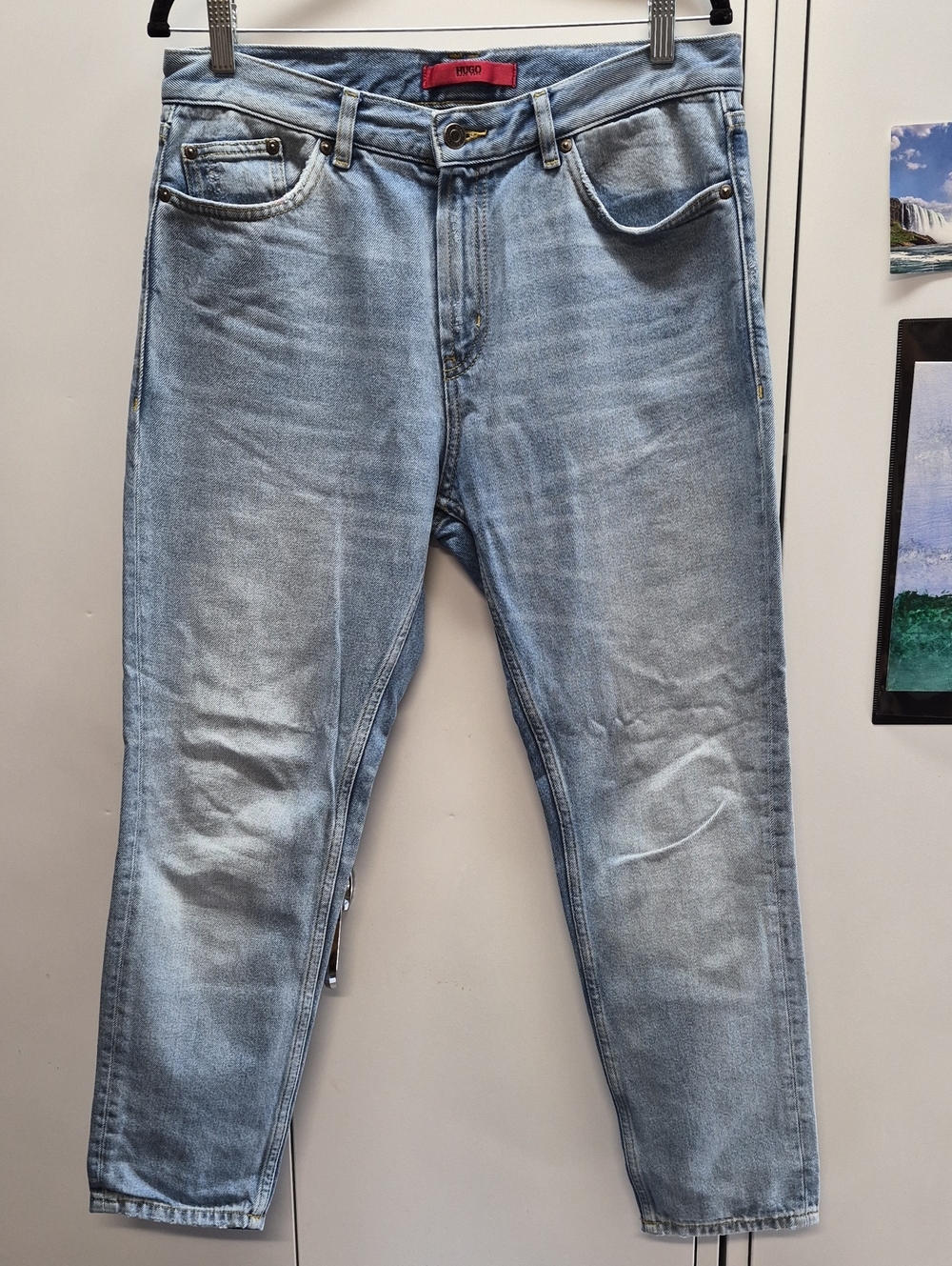 HUGO Light Wash Slim Straight Men’s Jeans